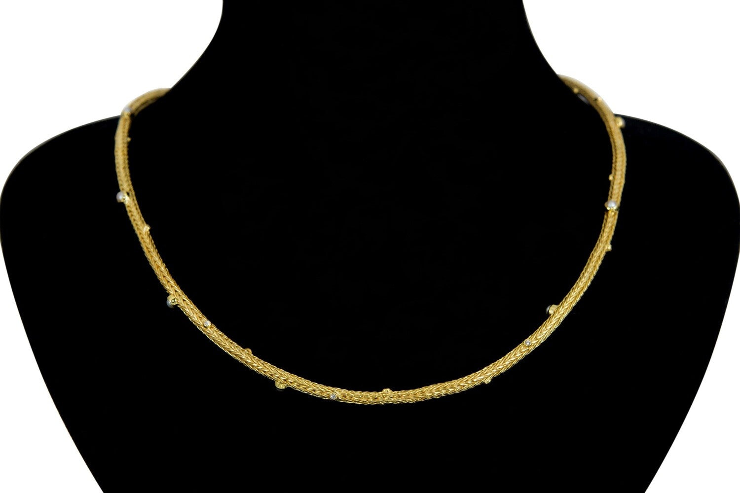 Naga Pearled Necklace Gold